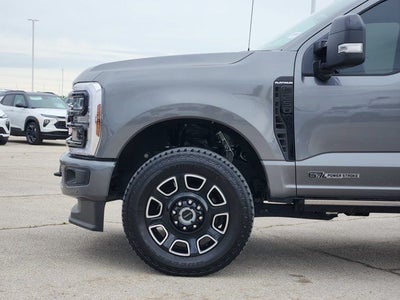 2025 Ford F-250SD Platinum