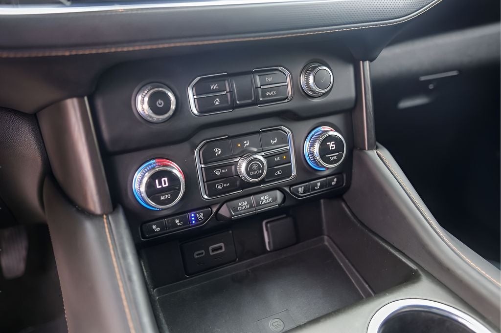 2023 GMC Yukon XL AT4