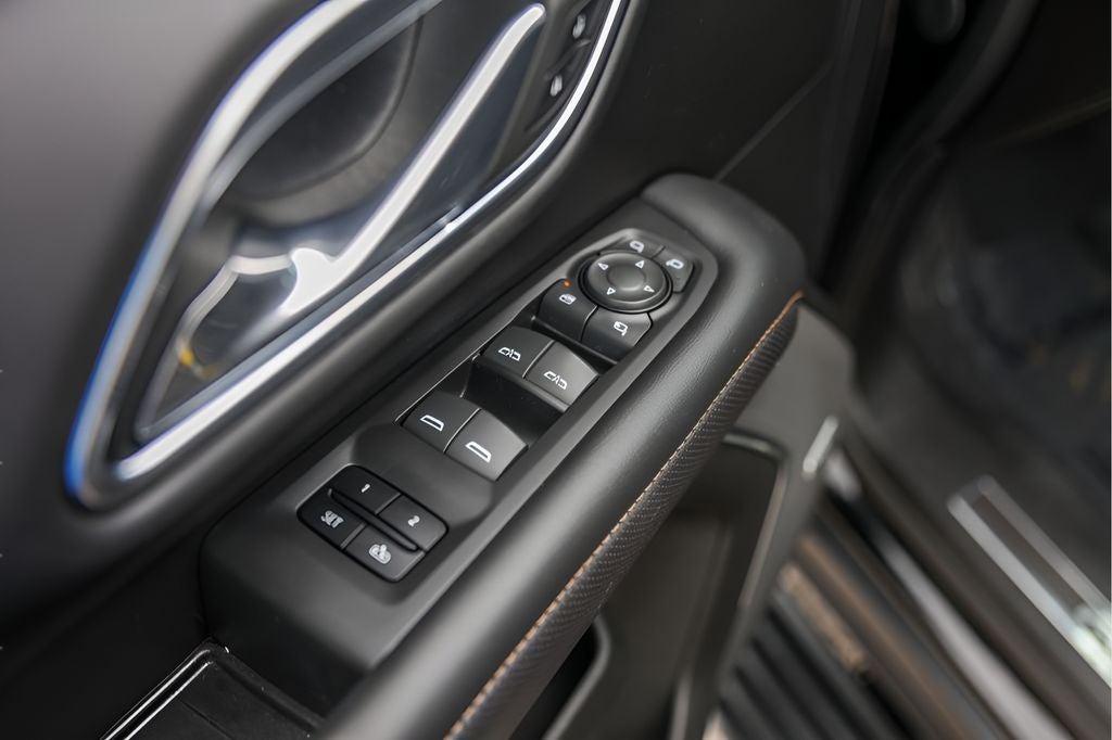 2023 GMC Yukon XL AT4