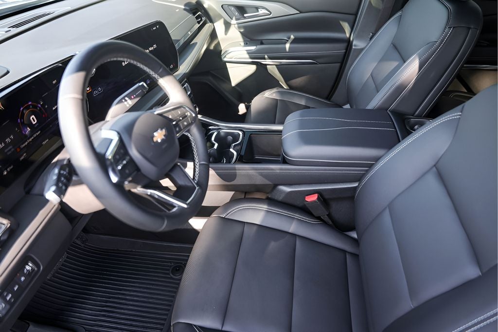 2025 Chevrolet Traverse LT 2LT