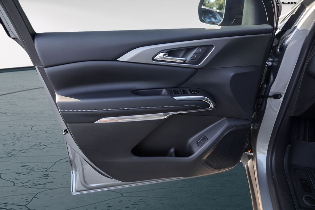 2025 Chevrolet Traverse LT 2LT