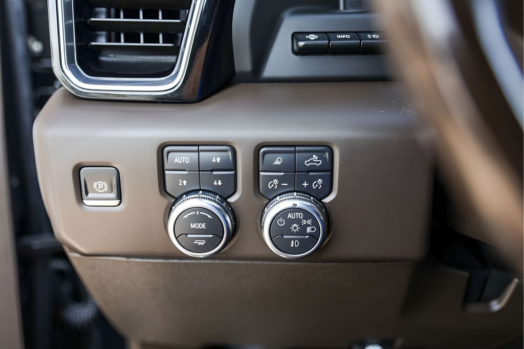 2025 GMC Sierra 2500HD Denali