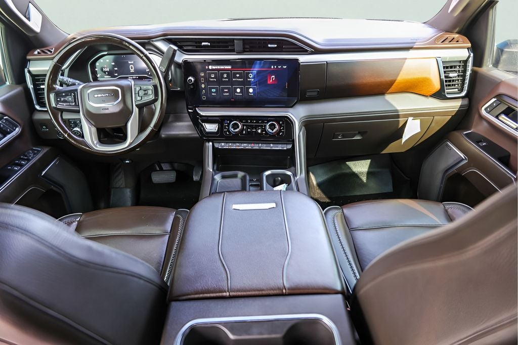 2025 GMC Sierra 2500HD Denali