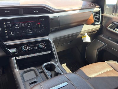 2025 GMC Sierra 2500HD Denali
