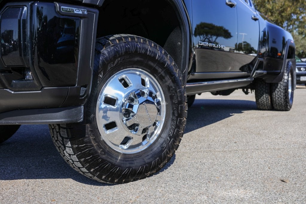 2025 GMC Sierra 3500HD Denali Ultimate