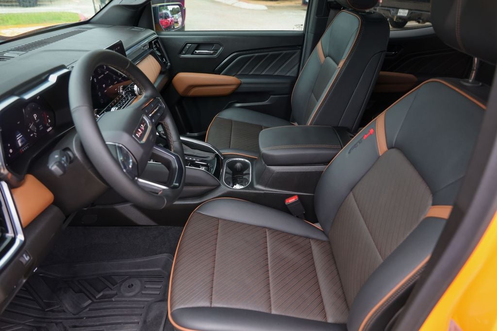2025 GMC Canyon AT4