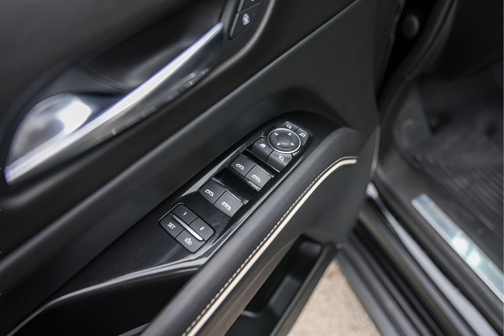 2021 Cadillac Escalade ESV Premium