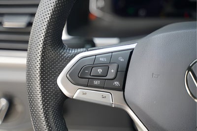 2023 Volkswagen Atlas Cross Sport 3.6L V6 SEL Premium R-Line