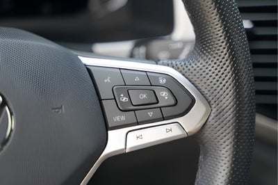 2023 Volkswagen Atlas Cross Sport 3.6L V6 SEL Premium R-Line
