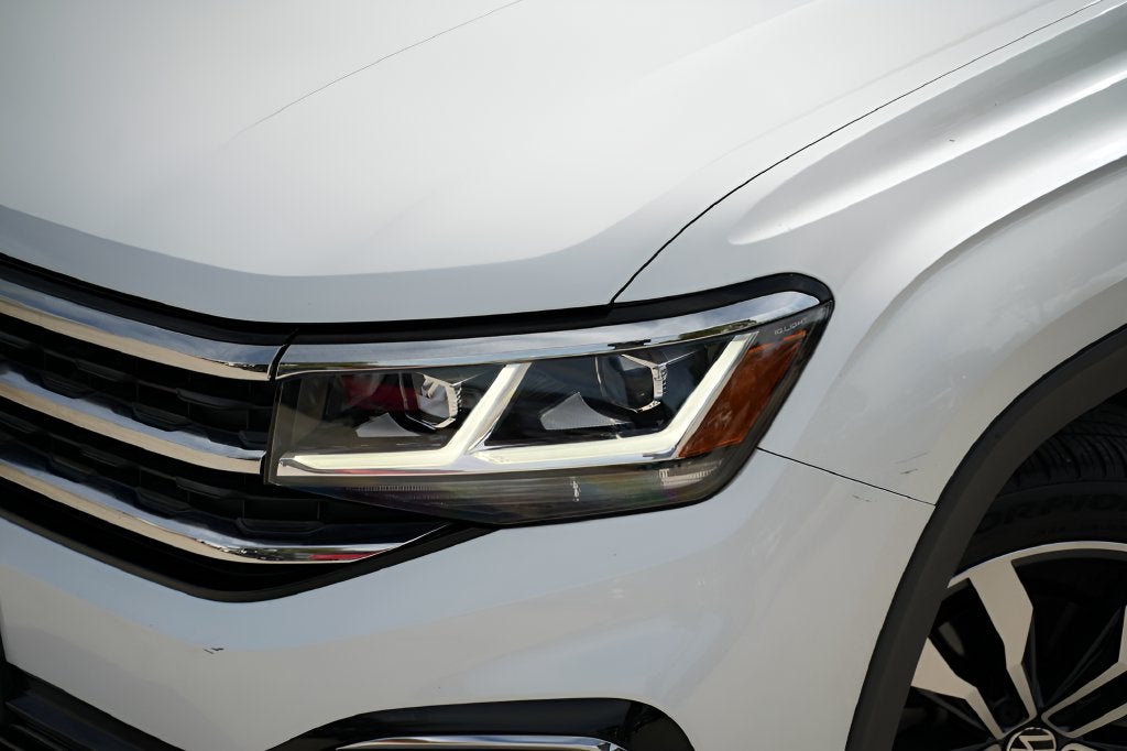 2023 Volkswagen Atlas Cross Sport 3.6L V6 SEL Premium R-Line