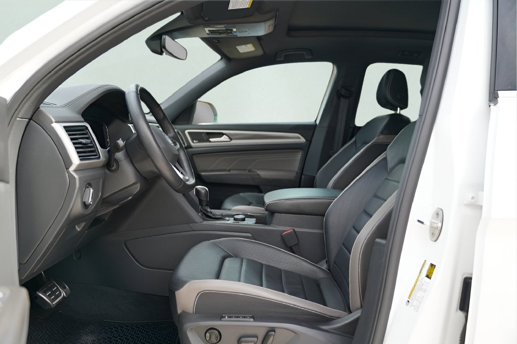 2023 Volkswagen Atlas Cross Sport 3.6L V6 SEL Premium R-Line