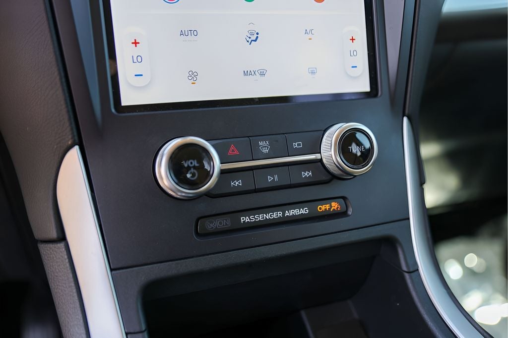 2024 Ford Edge SE