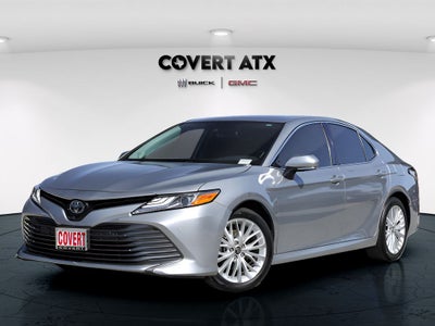 2020 Toyota Camry Hybrid XLE