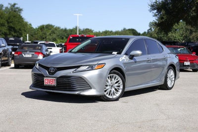 2020 Toyota Camry Hybrid XLE