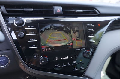 2020 Toyota Camry Hybrid XLE