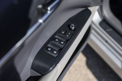 2020 Toyota Camry Hybrid XLE