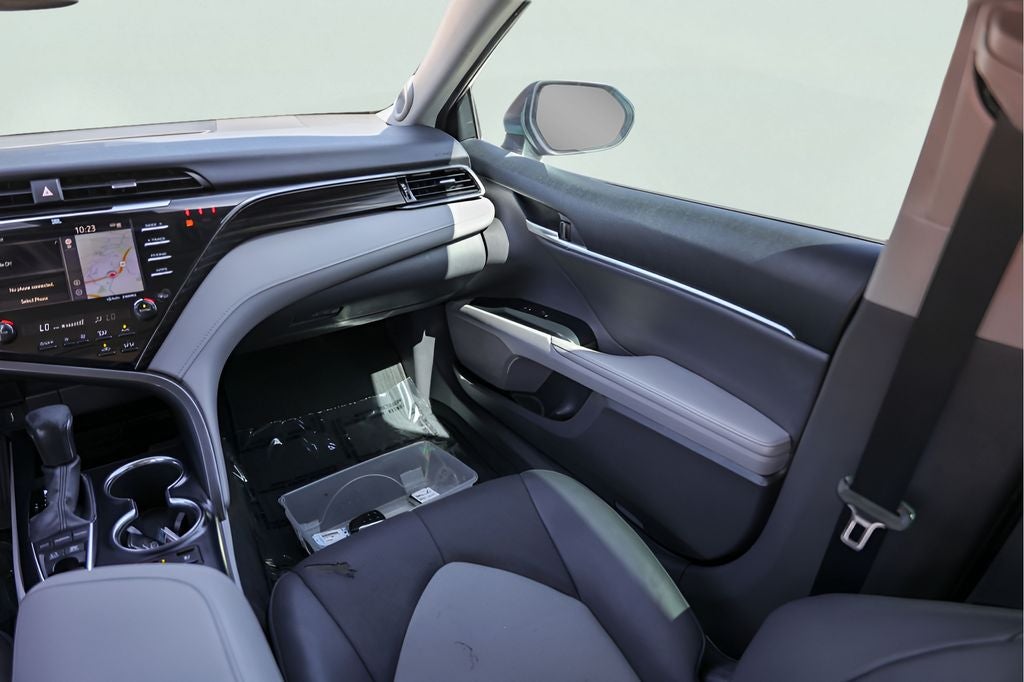 2020 Toyota Camry Hybrid XLE