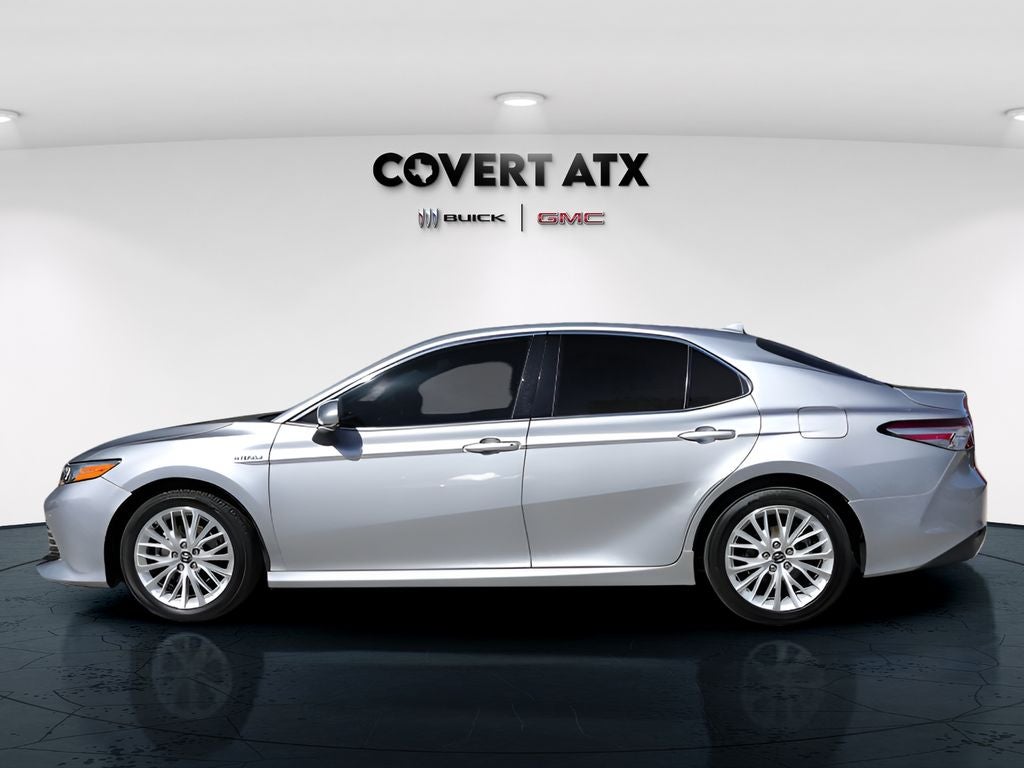 2020 Toyota Camry Hybrid XLE