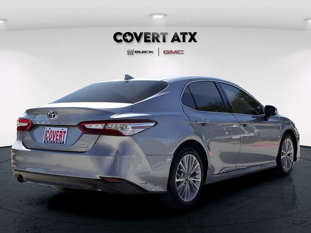 2020 Toyota Camry Hybrid XLE