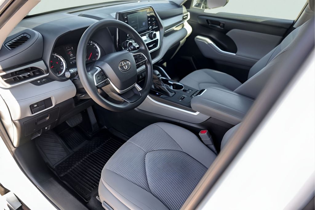 2022 Toyota Highlander L