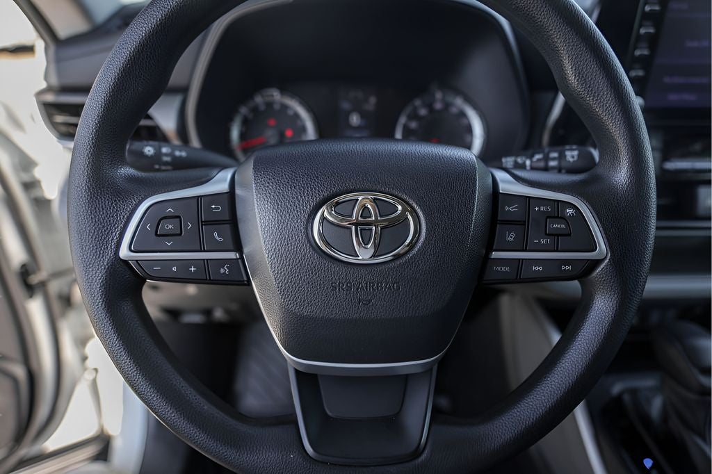 2022 Toyota Highlander L