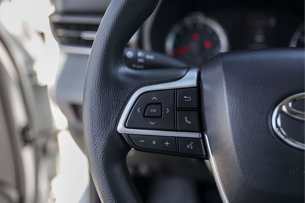 2022 Toyota Highlander L