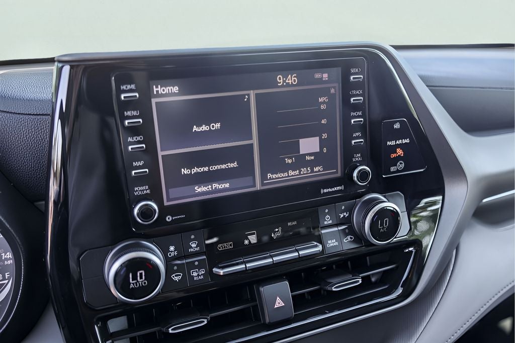 2022 Toyota Highlander L