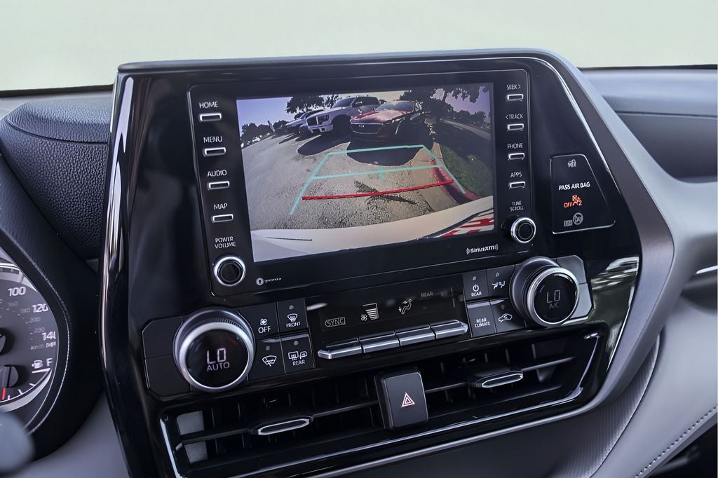 2022 Toyota Highlander L