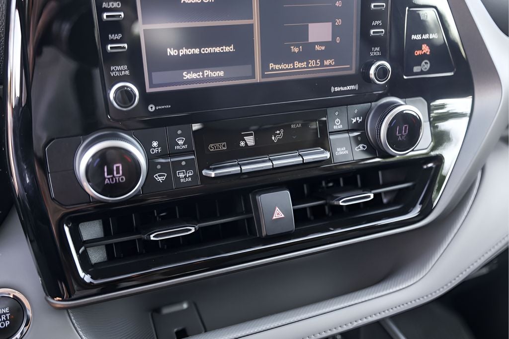 2022 Toyota Highlander L