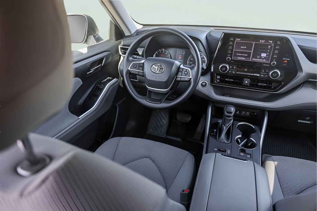2022 Toyota Highlander L
