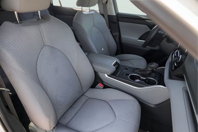 2022 Toyota Highlander L