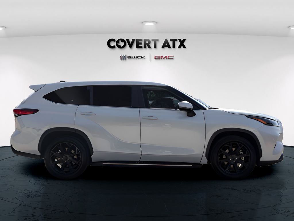 2022 Toyota Highlander L