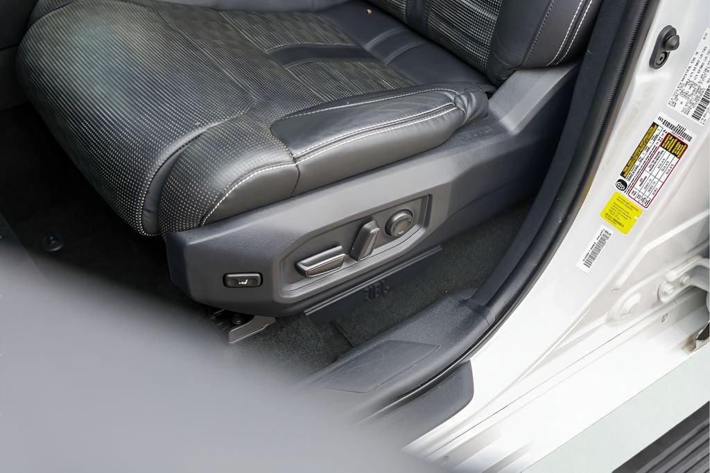 2023 Toyota Tundra Hybrid Capstone