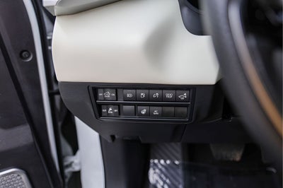 2023 Toyota Tundra Hybrid Capstone