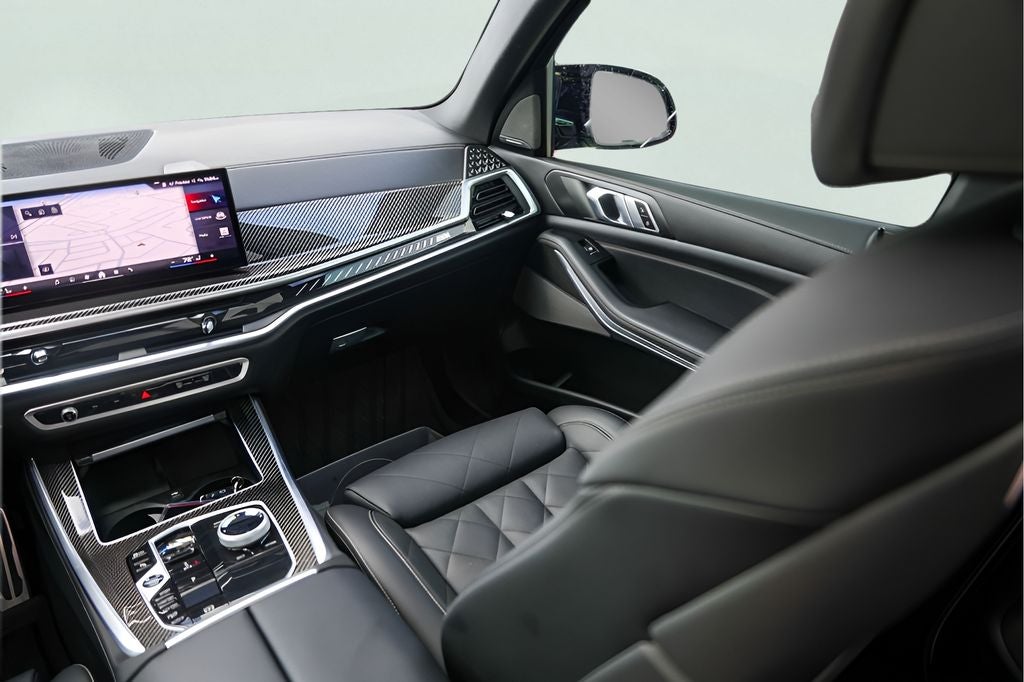 2025 BMW X5 M60i