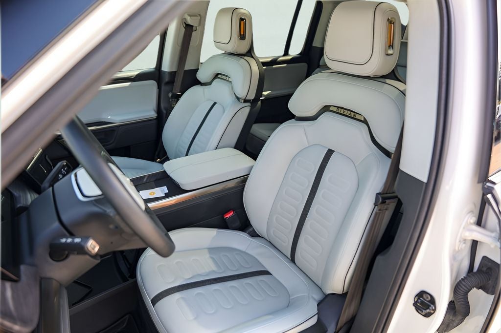 2024 Rivian R1S Adventure Quad Motor Large Pack