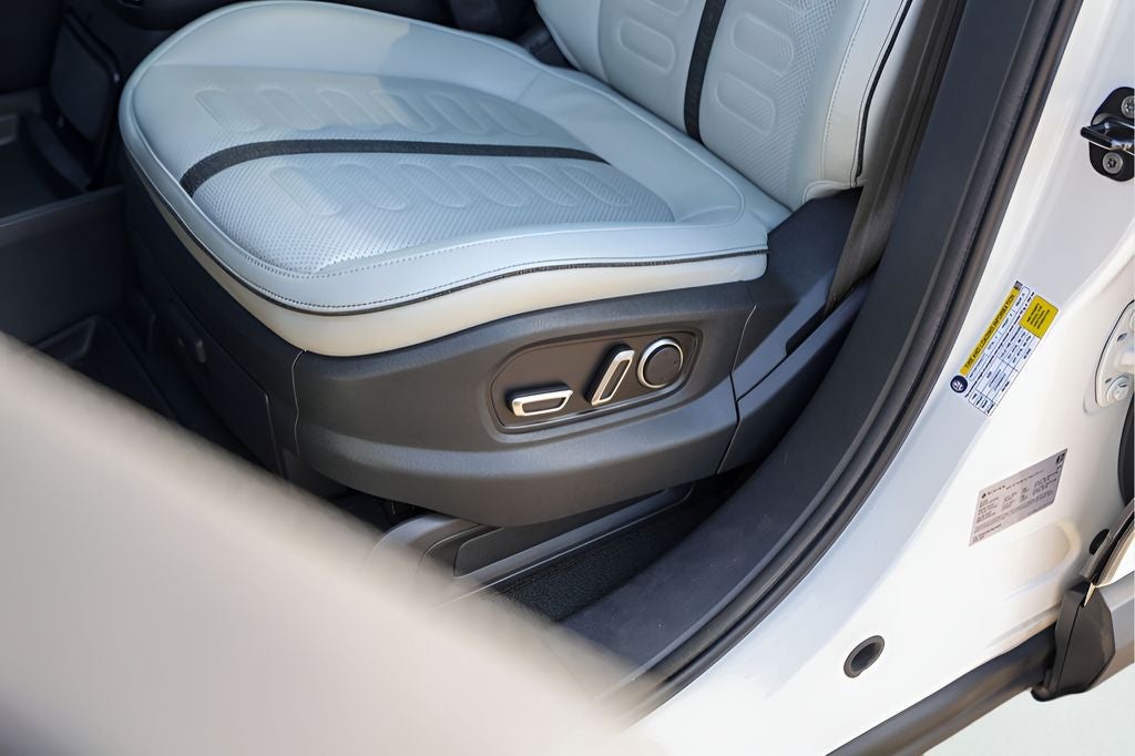 2024 Rivian R1S Adventure Quad Motor Large Pack