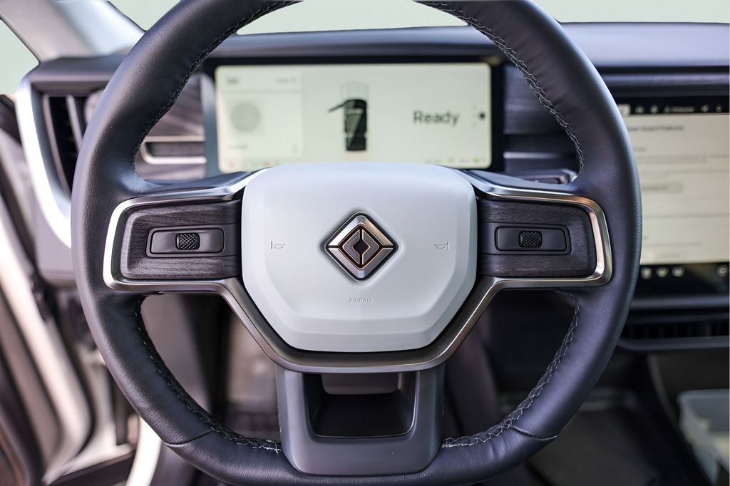 2024 Rivian R1S Adventure Quad Motor Large Pack