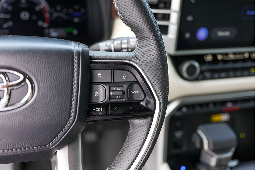 2023 Toyota Sequoia Capstone