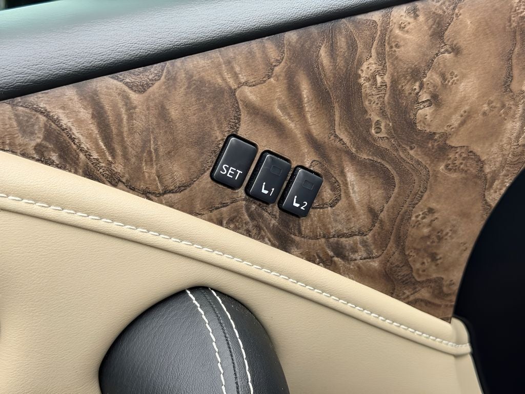 2021 INFINITI QX80 Premium Select