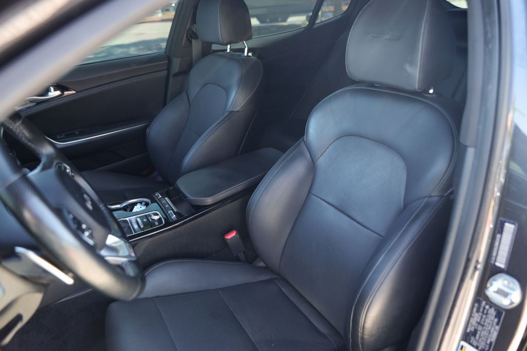 2022 Kia Stinger GT-Line