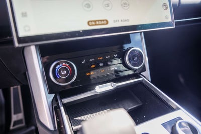 2023 Land Rover Range Rover SE