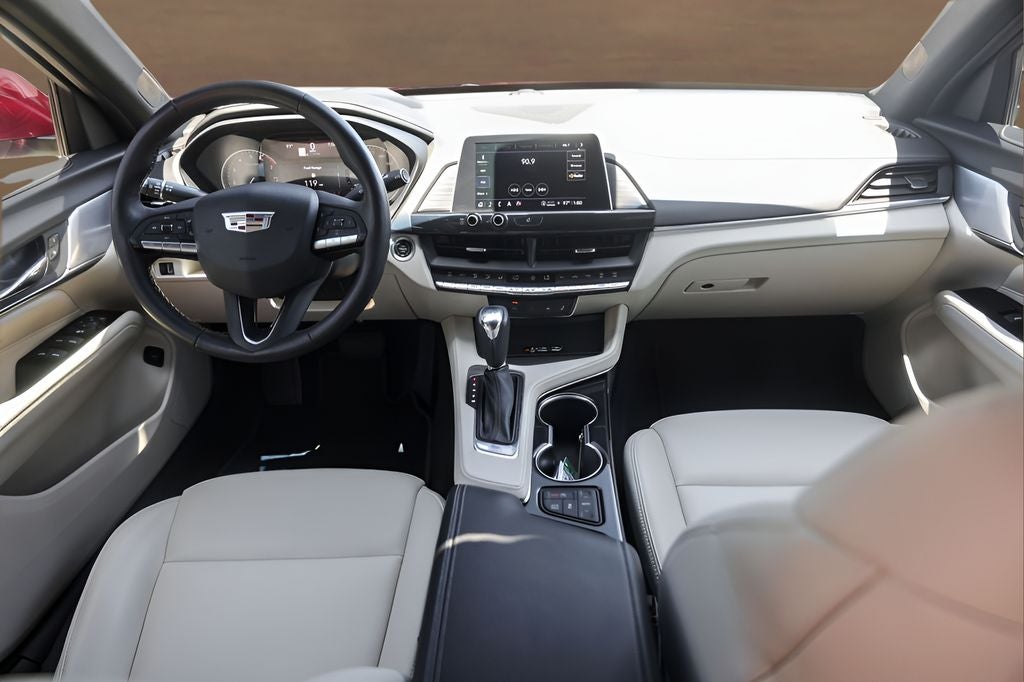 2023 Cadillac CT4 Luxury