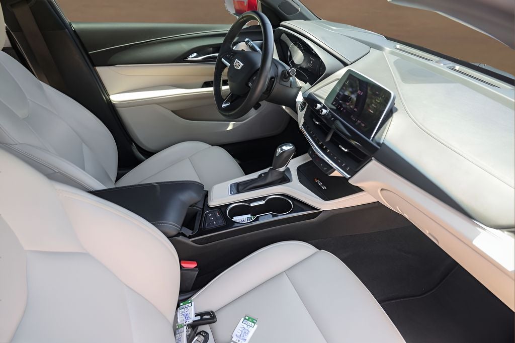 2023 Cadillac CT4 Luxury
