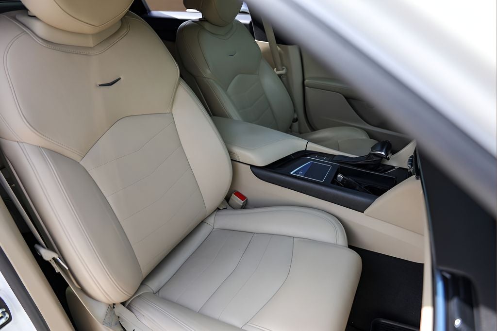 2018 Cadillac CT6 2.0L Turbo Standard