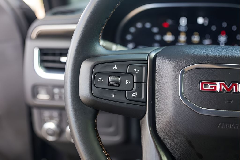 2023 GMC Yukon XL AT4