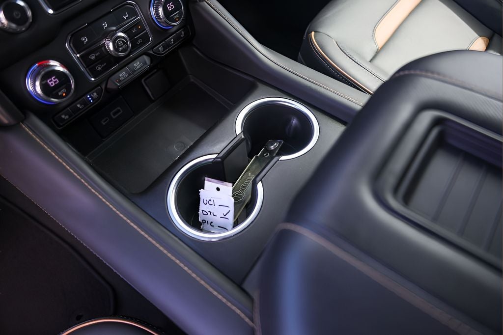 2023 GMC Yukon XL AT4