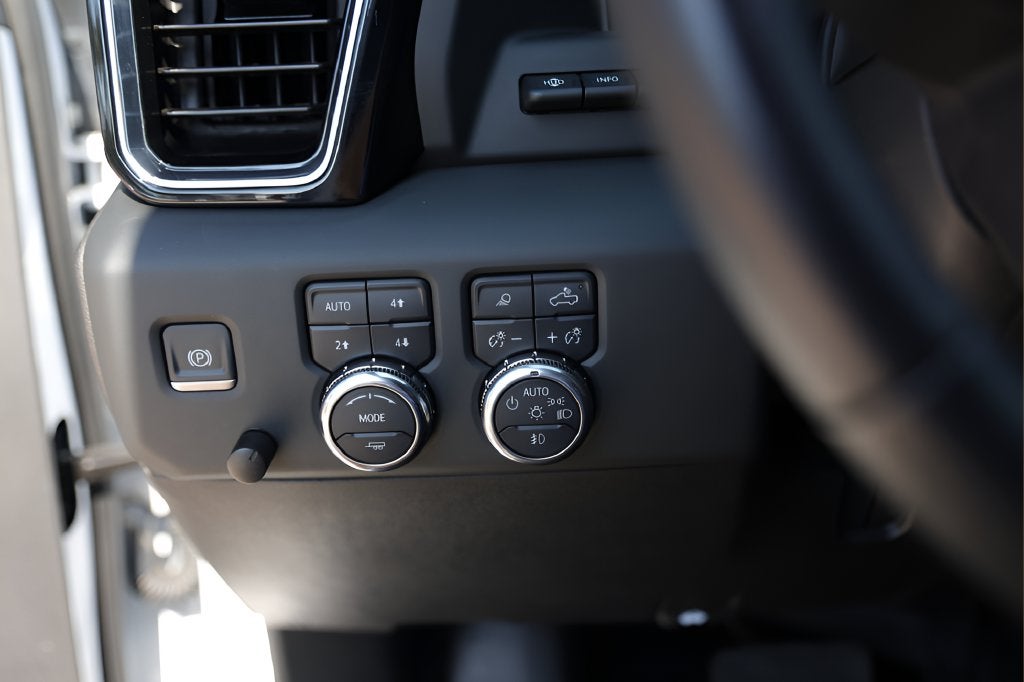 2025 GMC Sierra 2500HD Denali Ultimate