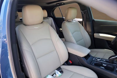 2024 Cadillac XT4 Luxury
