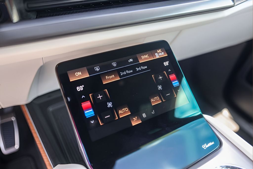 2026 Cadillac VISTIQ Sport